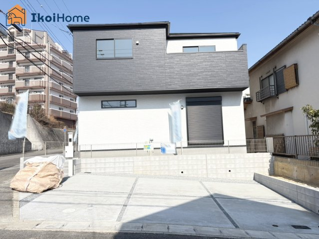神戸市西区伊川谷町有瀬期　新築戸建の外観|南西角地で陽当り良好！リビング約20帖で広々しております！WICあり収納豊富です！駐車スペース2台可
