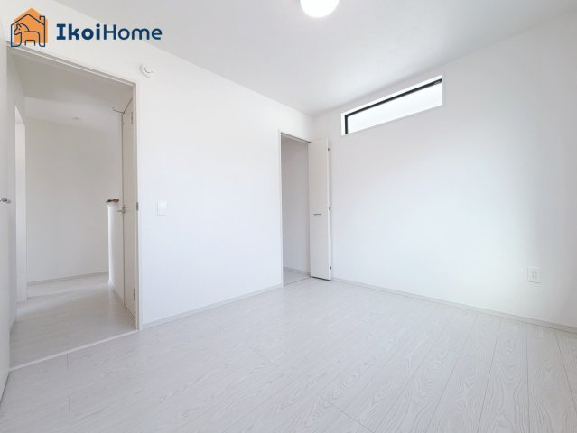 神戸市西区伊川谷町有瀬期　新築戸建の内装|◆同社施工例◆光熱費が安く。遮熱・遮音性に優れた「遮熱Ｌｏｗ−ｅ複層硝子入り窓」ペアガラス