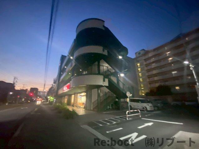 習志野市泉町３丁目の事務所