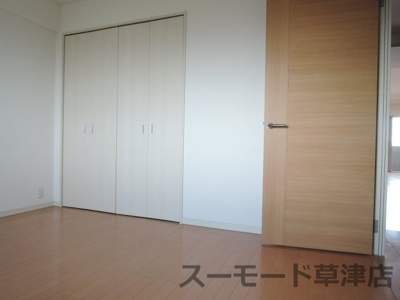 【居間・リビング】 | サーパス栗東駅前