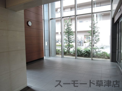【エントランス】 | サーパス栗東駅前