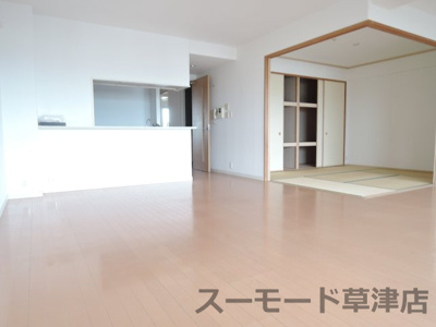 【居間・リビング】 | サーパス栗東駅前