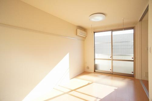 レジデンス竹富Ⅲの居間・リビング