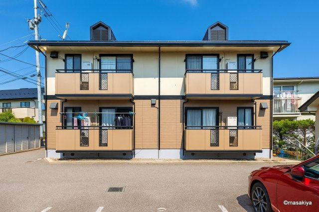 セジュール上高田の外観