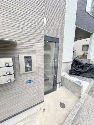 【エントランス】 | FERIO仲宿 | 落ち着いたエントランスです