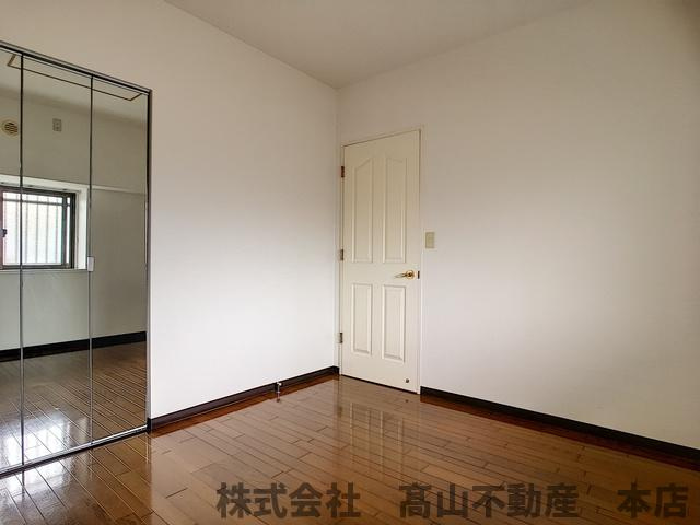 グレースコートの洋室