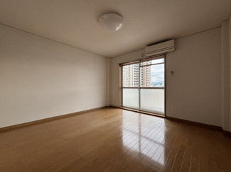 【居間・リビング】 | ピース・クラージュB