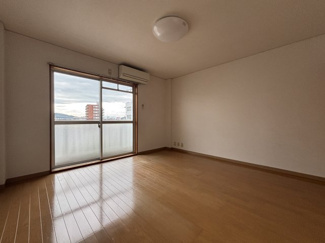 【居間・リビング】 | ピース・クラージュB