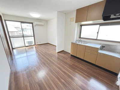 【居間・リビング】 | サニーヒル沖浜