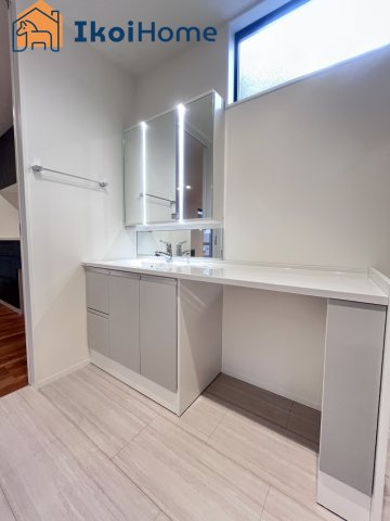 神戸市西区竹の台3丁目　新築戸建の洗面所|◆同社施工例◆年中無休：当日予約可●洗濯パンがついていません。5000〜15000円前後です