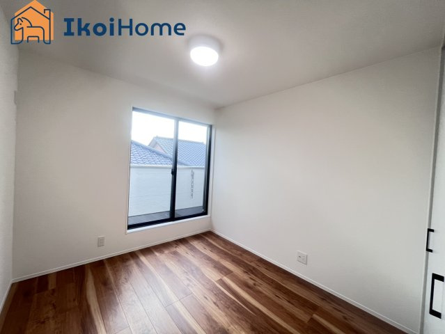 神戸市西区竹の台3丁目　新築戸建の寝室|◆同社施工例◆年中無休：当日予約可●より一層フローリング強くする10年保証のコーティングもご用意