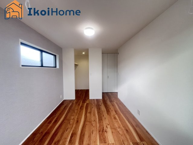 神戸市西区竹の台3丁目　新築戸建の内装|◆同社施工例◆フロアーコーティング・エアコン・壁掛けテレビ・などを住宅ローンに組込む事も可能です