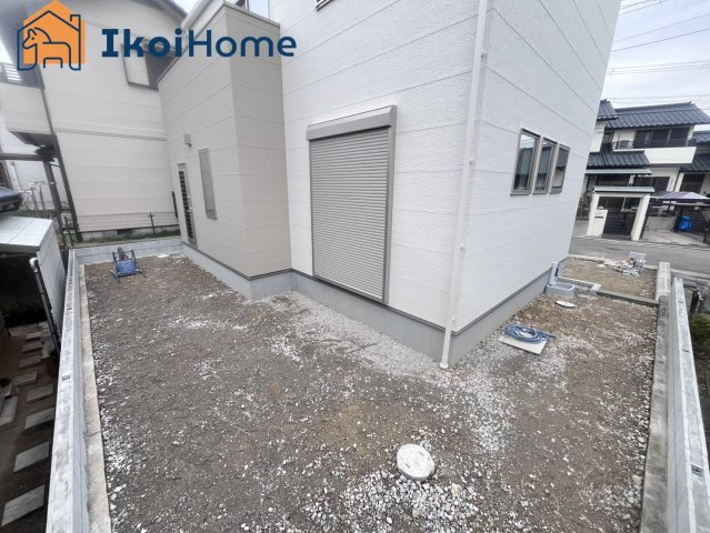 神戸市西区竹の台3丁目　新築戸建の駐車場|駐車場は並列2台可能！前面道路も広く、安心して駐車して頂けます。