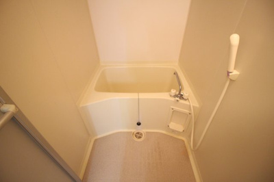 【浴室】 | アッツ・コート美章園駅前 | 浴室乾燥機付きのお風呂