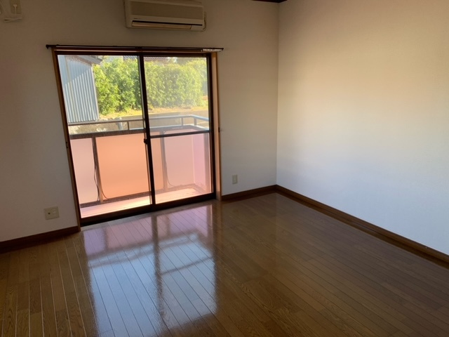 ウィナーズコートBの居間・リビング