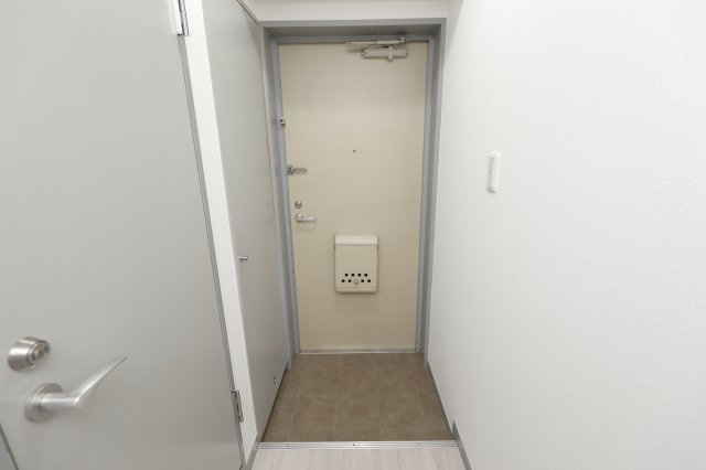 クオーレプロバンス篠崎の玄関