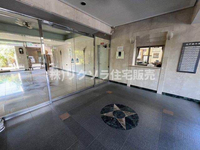 ランフォルセ香里園の防犯設備|オートロック付き
■物件内覧・資金計画相談・住宅ローン相談、リフォーム相談、お問合せ受付中■
※当日・翌日のご内覧、ご相談はお電話でのお問合せがスムーズです！