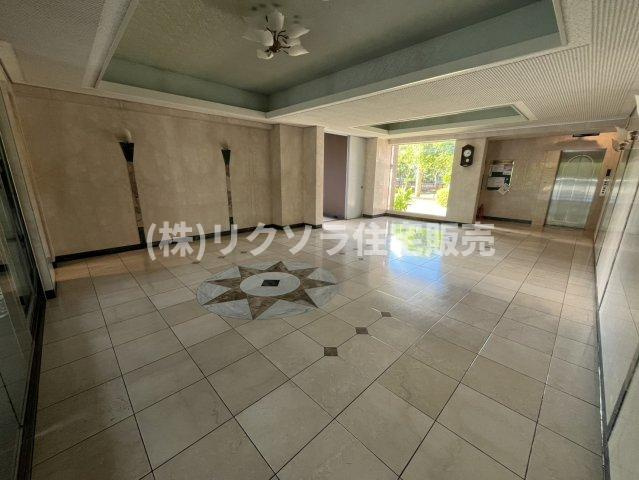 ランフォルセ香里園のエントランス|内部
■物件内覧・資金計画相談・住宅ローン相談、リフォーム相談、お問合せ受付中■
※当日・翌日のご内覧、ご相談はお電話でのお問合せがスムーズです！