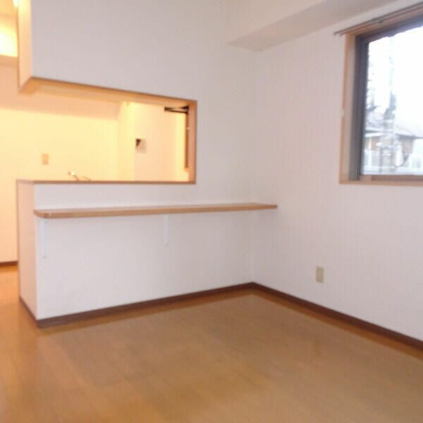 ディスポワールの居間・リビング