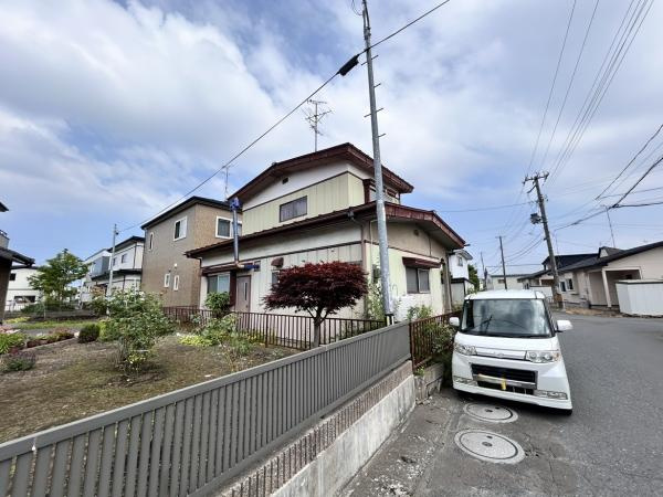 八戸市下長３丁目の外観|【リフォーム前】外観写真です。