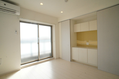 【居間・リビング】 | リブリ・南与野 | こちらの居間で趣味の時間をお楽しみください