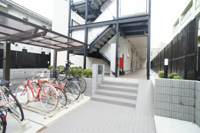 【エントランス】 | リブリ・南与野 | 建物の内部です