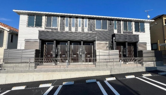 ルミナスピュア神戸の外観|※同型タイプ　
色や駐車場の配置、形などは実際と異なります。