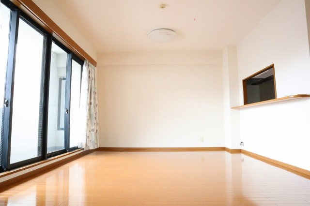 コスモグランディ通町の居間・リビング