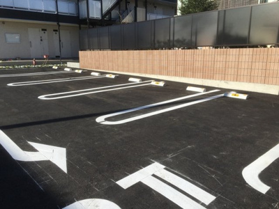 【駐車場】 | リブリ・Comfort 龍馬 Ⅱ | カースペースがあります