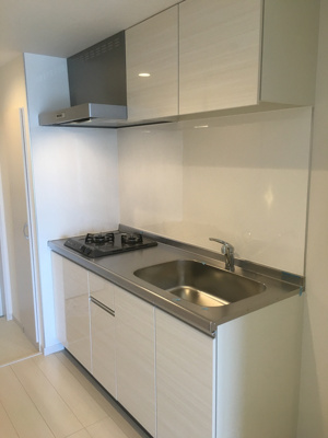 【キッチン】 | リブリ・Comfort 龍馬 Ⅱ | コンパクトなキッチンで掃除もラクラク