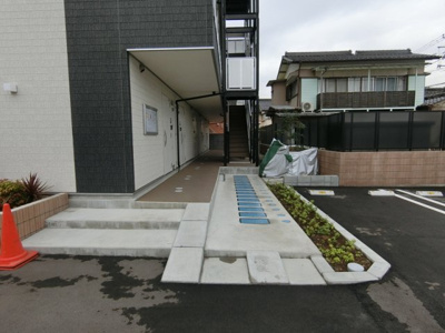 【エントランス】 | リブリ・Comfort 龍馬 Ⅱ | エントランスです