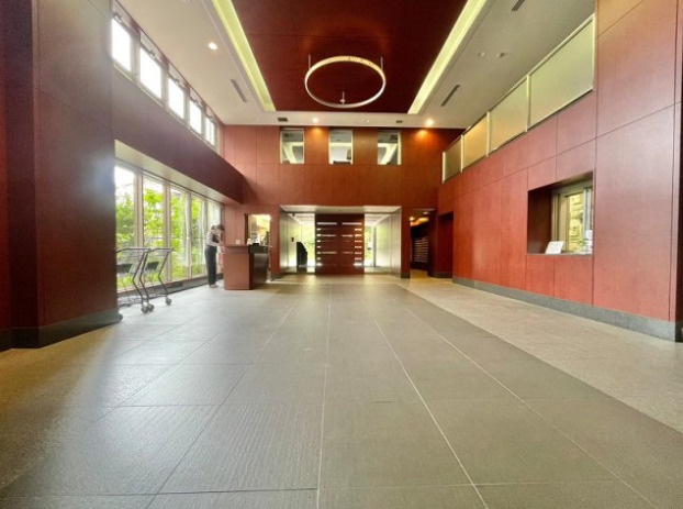 フェーズ・コート175　常時ゴミ出し可　宅配BOX　振分のロビー