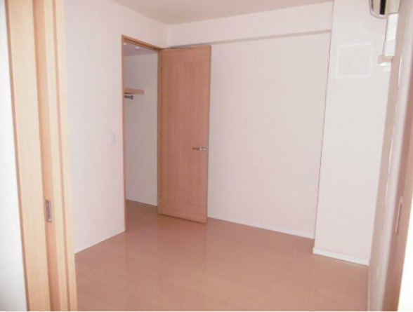 フェーズ・コート175　常時ゴミ出し可　宅配BOX　振分の内装