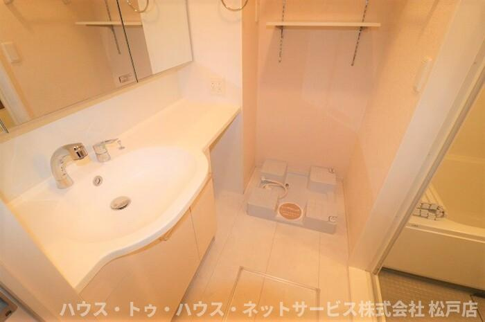 コンフォールドミール北松戸の洗面所