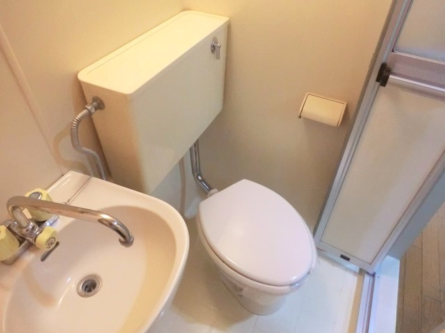 さいたま市浦和区仲町１丁目の賃貸マンションのトイレ|参考写真です。