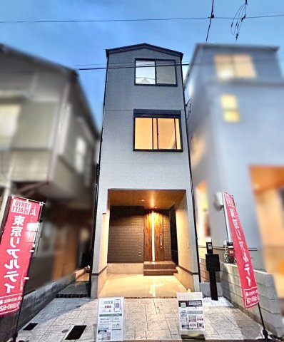 豊島区長崎2丁目　新築戸建の外観|清潔感のあるシンプルな外観が特徴の新築戸建。

ご内見希望・資料請求などお気軽にお問い合わせ下さい！
03-5990-5201