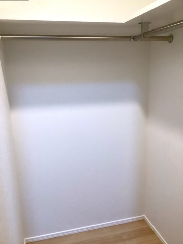 新品家具付きマンション築港本町8A(KaGood福岡)の収納