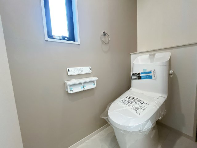 熊谷市久下　新築一戸建て　全２棟のトイレ