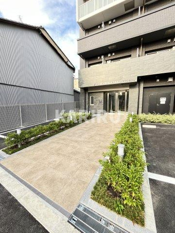 アドバンス大阪ストーリアのエントランス