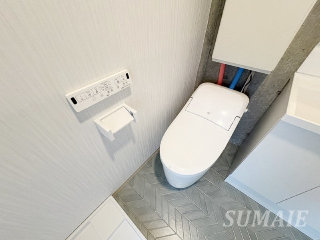 ラヴィージェ赤羽のトイレ|温水洗浄便座です☆