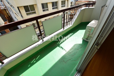 【バルコニー】 | シャトー西村