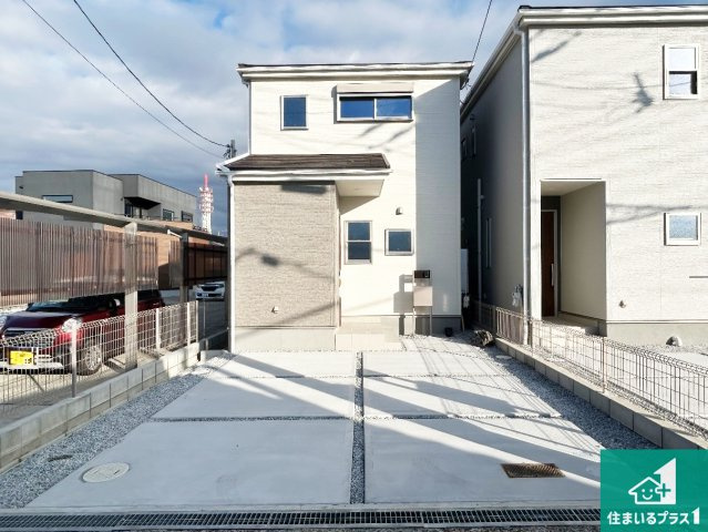 岸和田市極楽寺町　新築一戸建てのトイレ|シンプルなトイレは落ち着く空間！お手入れも簡単です！