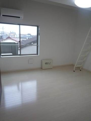 ソレイユ東向島の居間・リビング