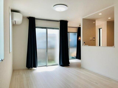 【居間・リビング】 | 西大泉戸建