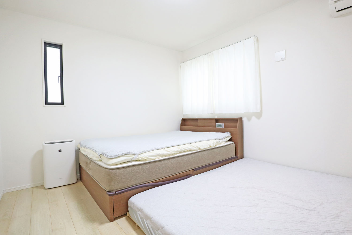 洲本市上物部 戸建ての洋室|洋室 7.5帖
※家具・家電・什器は付帯しません。