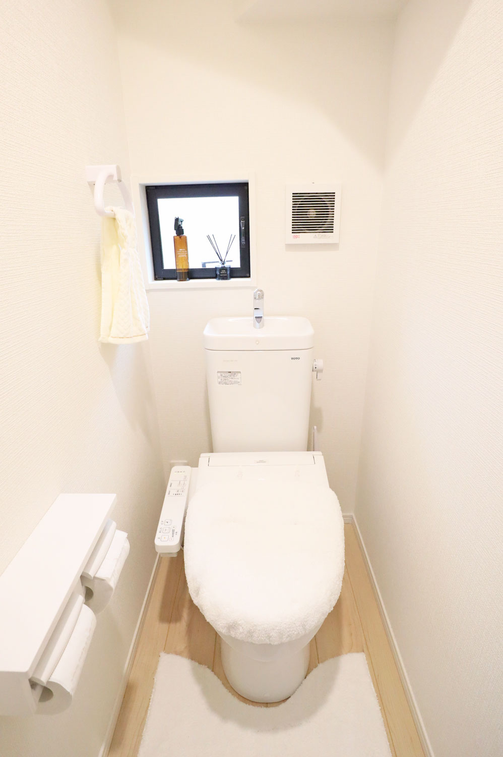 洲本市上物部 戸建てのトイレ|1階 トイレ