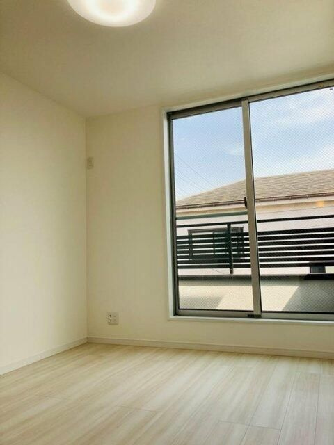 西大泉戸建の洋室