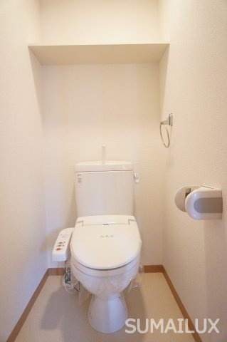 熊本市中央区船場町下１丁目の賃貸マンションのトイレ