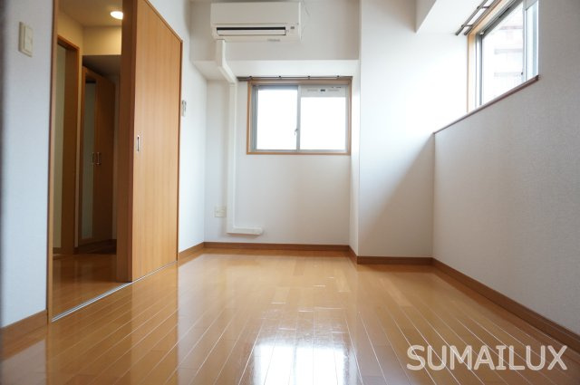 熊本市中央区船場町下１丁目の賃貸マンションの洋室