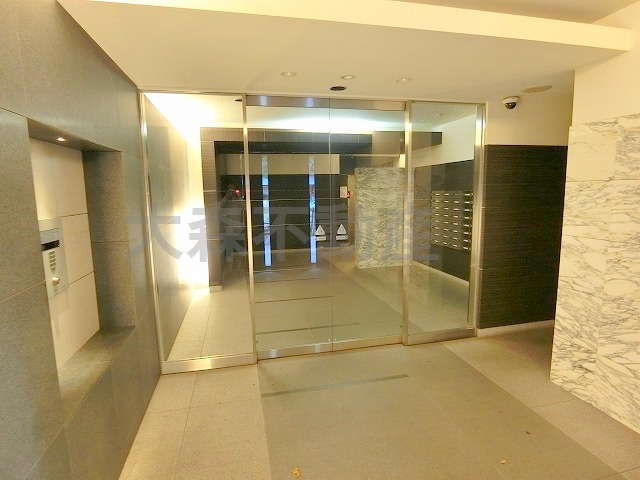 メインステージ大森北のエントランス